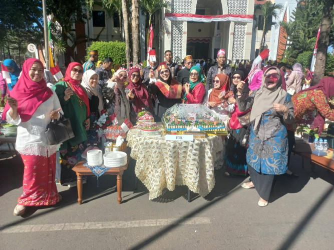 FTK UIN Alauddin Makassar Tampilkan Kreativitas dalam Lomba Tumpeng Semarak HUT ke-81 RI